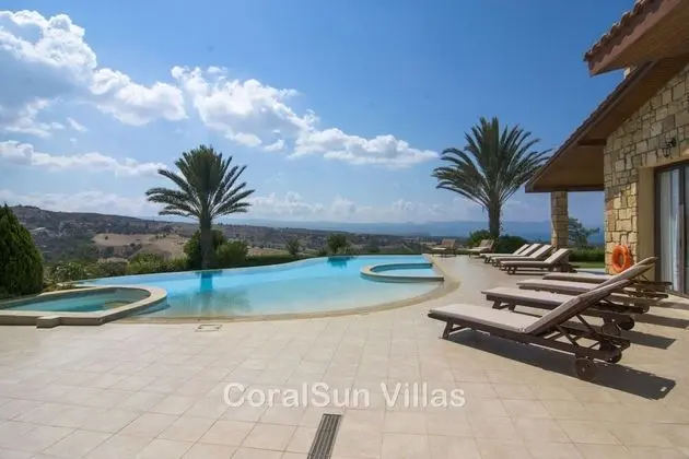 Villa, 5 Yatak Odası, Sigara İçilebilir, Şömine