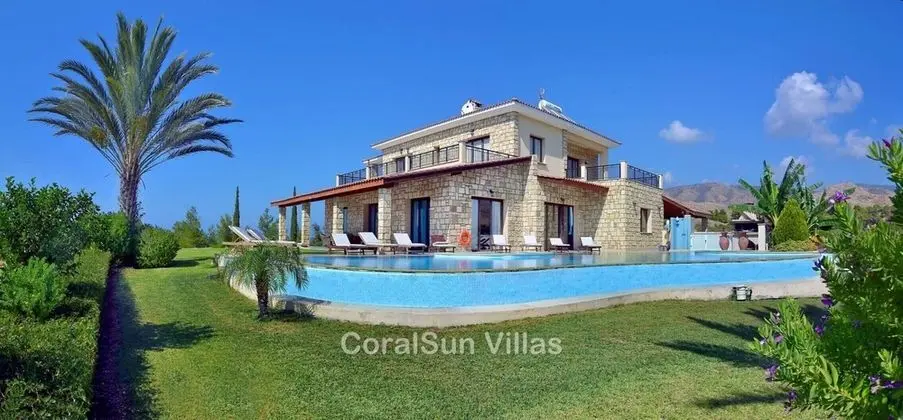 Villa, 5 Yatak Odası, Sigara İçilebilir, Şömine