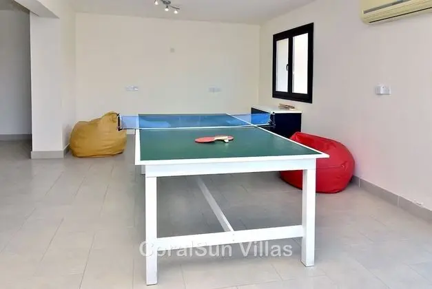 Villa, 5 Yatak Odası, Sigara İçilebilir, Şömine