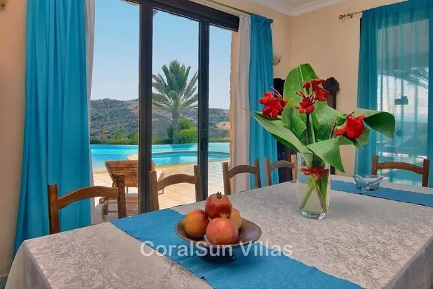 Villa, 5 Yatak Odası, Sigara İçilebilir, Şömine