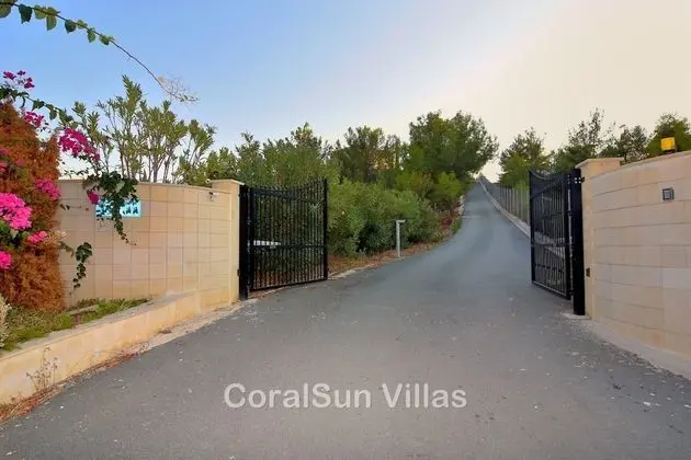 Villa, 5 Yatak Odası, Sigara İçilebilir, Şömine