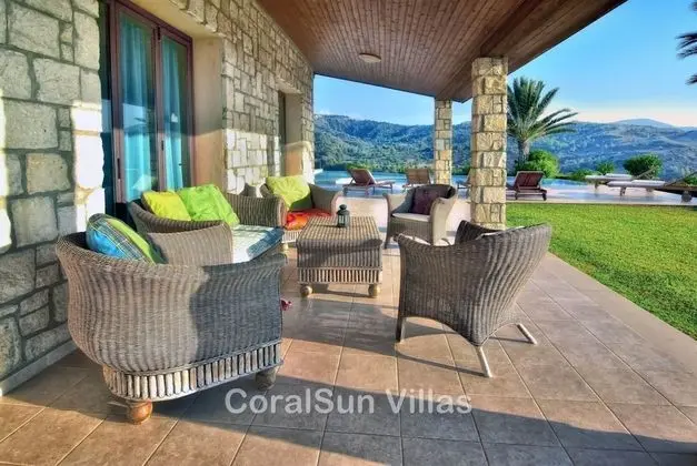 Villa, 5 Yatak Odası, Sigara İçilebilir, Şömine