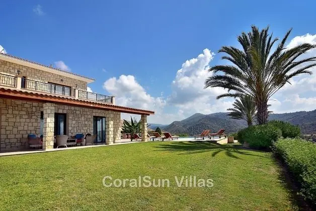 Villa, 5 Yatak Odası, Sigara İçilebilir, Şömine
