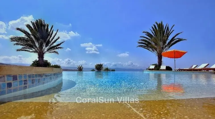 Villa, 5 Yatak Odası, Sigara İçilebilir, Şömine
