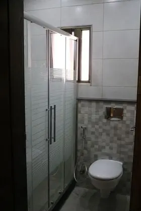 Apart Daire, 1 Büyük (Queen) Boy Yatak