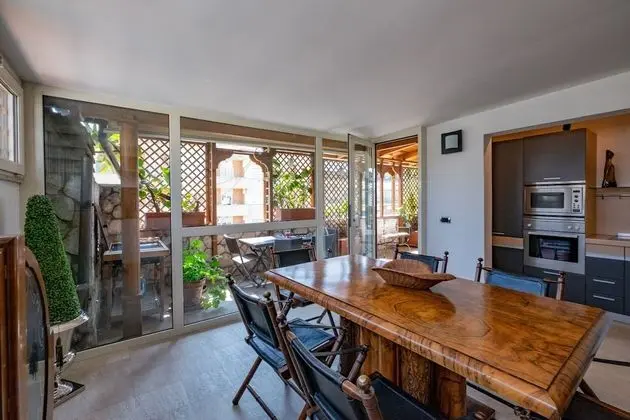 Stüdyo Süit, Şehir Manzaralı