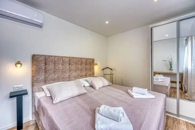 Family Ev, Birden Çok Yatak, Bahçeli (Amazing Pool Villa Nika)