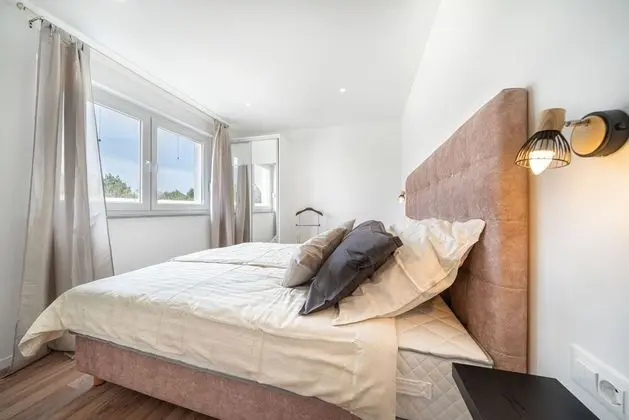 Family Ev, Birden Çok Yatak, Bahçeli (Amazing Pool & Relax Villa Loreta)