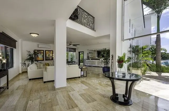 Deluxe Villa