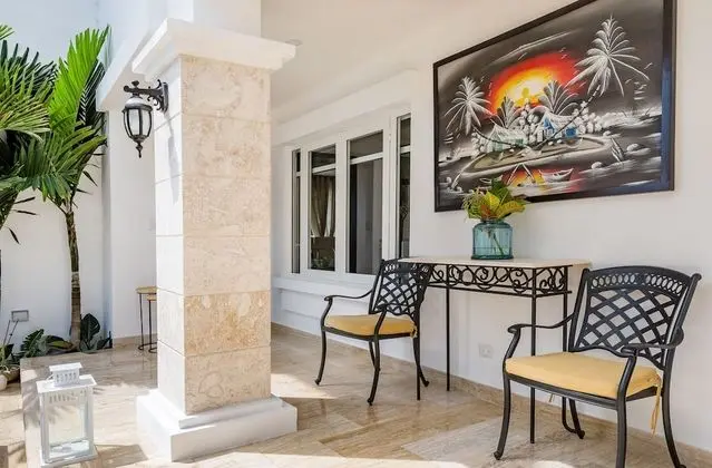 Deluxe Villa