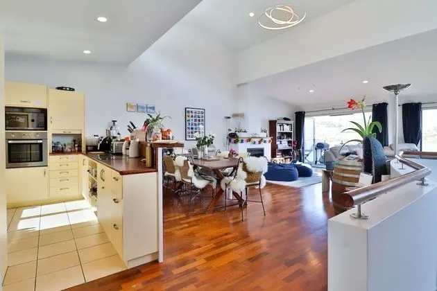 Classic Tek Büyük Yataklı Oda, Ortak Banyo (Slope View)