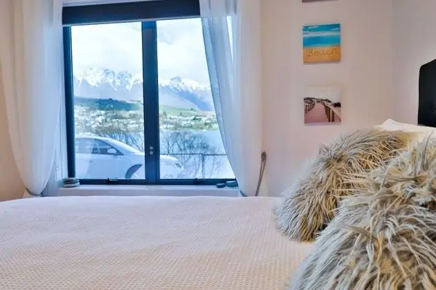 Comfort Tek Büyük Yataklı Oda, 1 En Büyük (King) Boy Yatak, Göl Manzaralı, Göl Kenarı