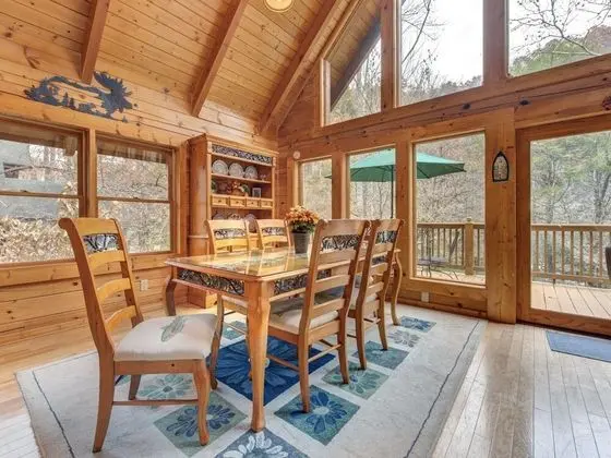 Kulübe (Amazing River Retreat)