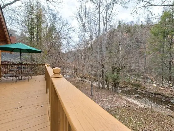 Kulübe (Amazing River Retreat)