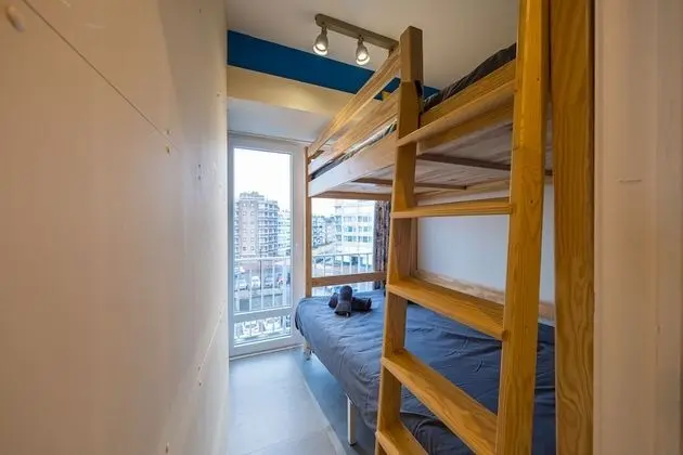 Standard Apart Daire, Birden Çok Yatak, Denize Bakan (Amazing view on the sea Apt Astor)