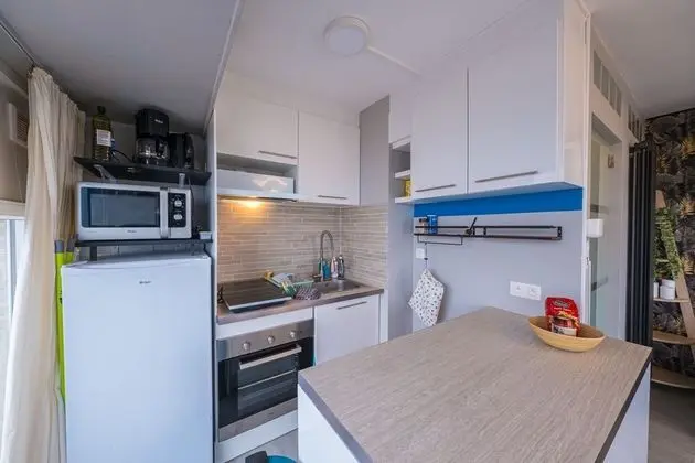 Standard Apart Daire, Birden Çok Yatak, Denize Bakan (Amazing view on the sea Apt Astor)