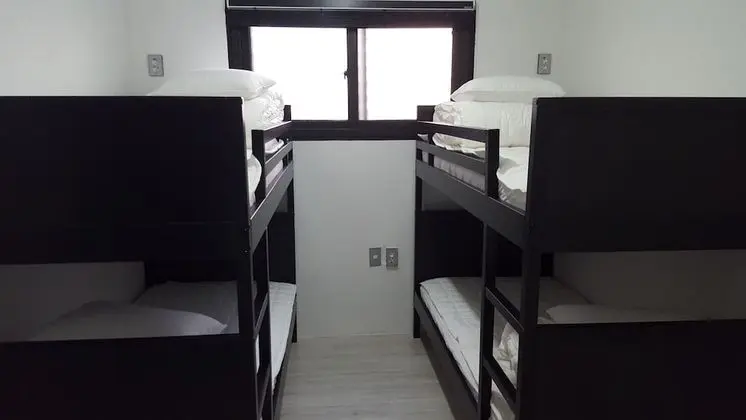 Ortak Ranzalı Oda, Sadece kadınlar için (4 persons)