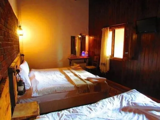 Üç Kişilik Oda