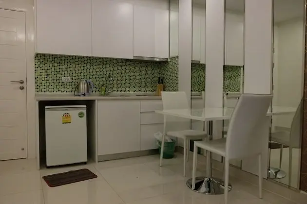 1-Bedroom Apartment