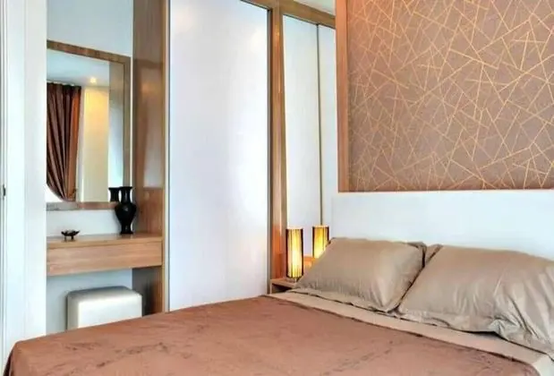 One Bedroom Apartment with Garden View