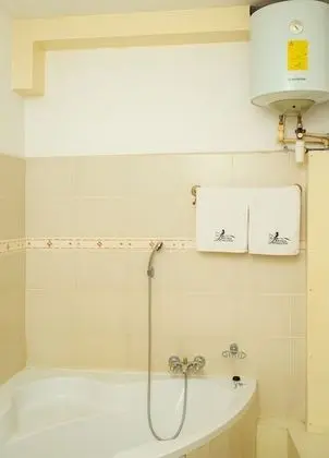 Family Tek Büyük Yataklı Oda