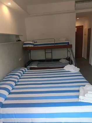 Comfort Dört Kişilik Oda