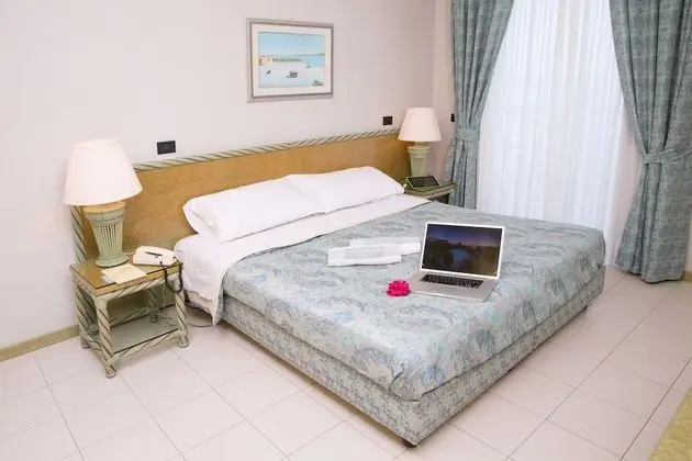 Tek Büyük Yataklı Oda, Bahçeli