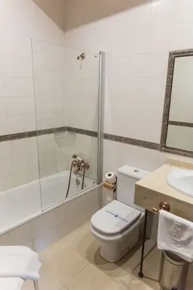 Tek Büyük veya İki Ayrı Yataklı Oda