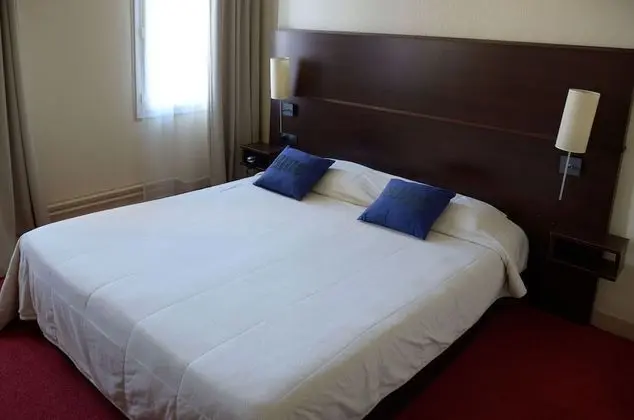 Classic Tek Büyük Yataklı Oda