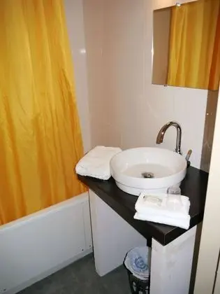 Classic Tek Büyük Yataklı Oda