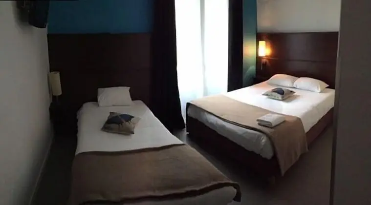 Classic Üç Kişilik Oda