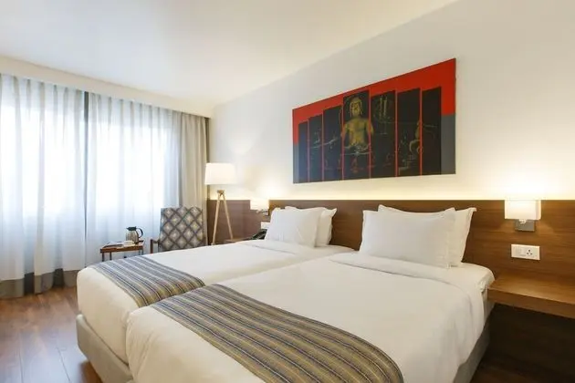 Standard Oda, Sigara İçilmez, Şehir Manzaralı