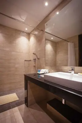 Superior Oda, Sigara İçilmez, Şehir Manzaralı