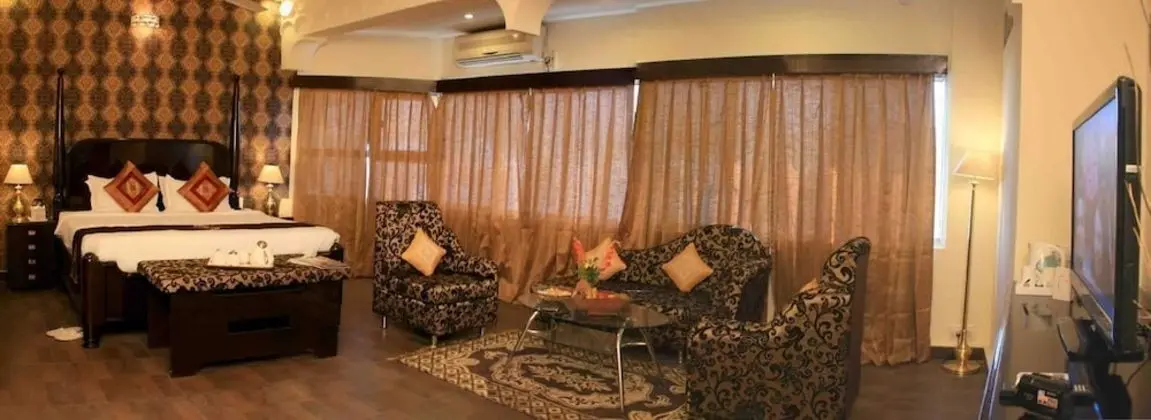 Maharaja Suite