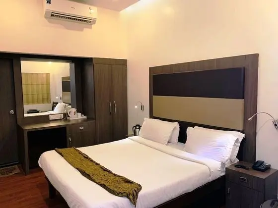 Prince Suite