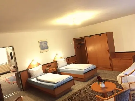 Tek Büyük Yataklı Oda