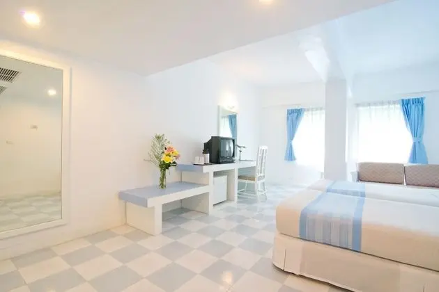 Economy Studio Twin Room