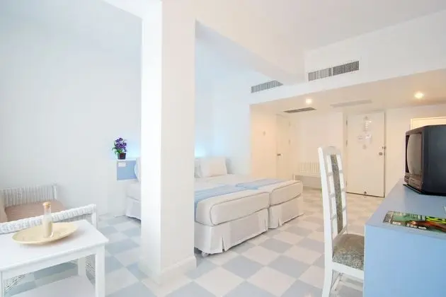 Economy Studio Twin Room