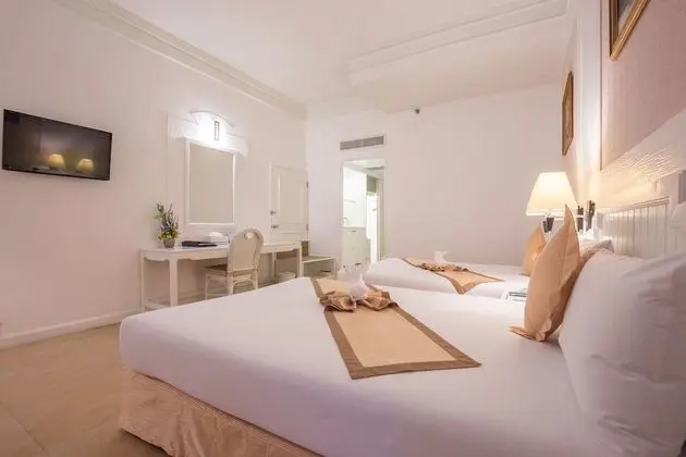 Supreme Room