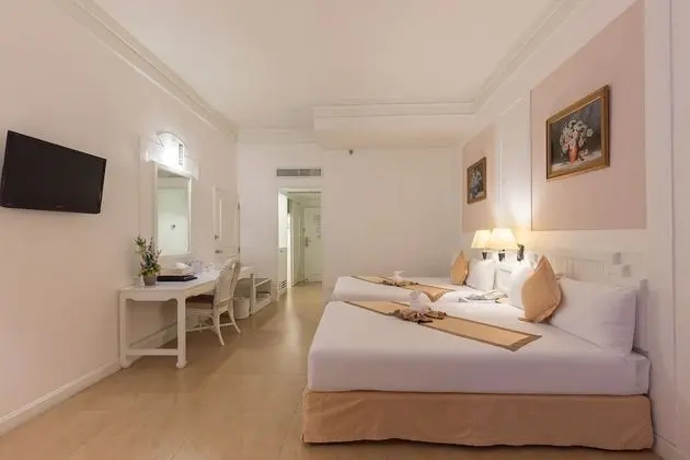 Supreme Room