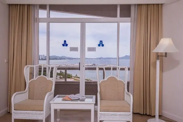 Supreme Room