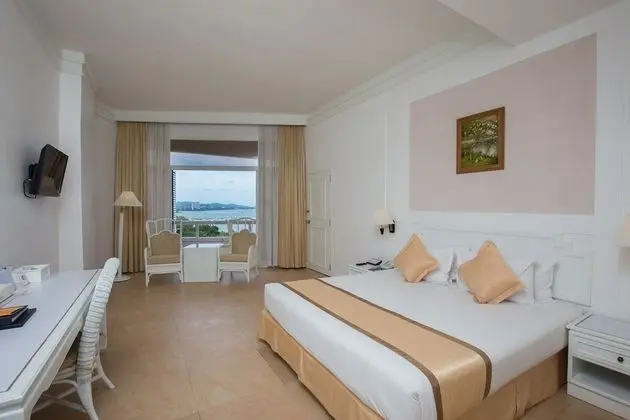 Supreme Room