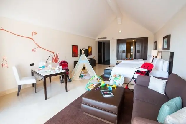 Ambassador Two Bedrooms Family Suite Ocean View