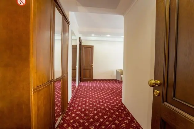 Deluxe Tek Büyük veya İki Ayrı Yataklı Oda