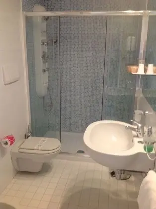 Economy Tek Büyük Yataklı Oda