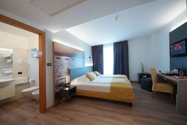Economy Tek Büyük veya İki Ayrı Yataklı Oda