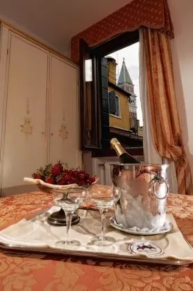 Classic Tek Büyük veya İki Ayrı Yataklı Oda