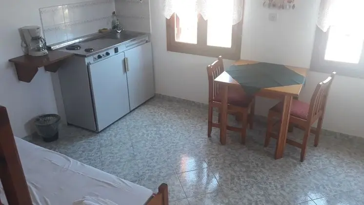 Basic Apart Daire, Sigara İçilebilir