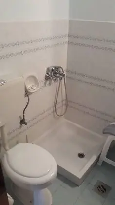 Basic Tek Büyük veya İki Ayrı Yataklı Oda, Sigara İçilebilir