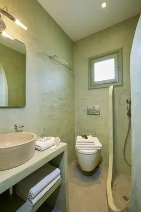 Stüdyo, Bahçe Manzaralı